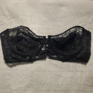 Vintage Lace Strapless Bra 38B Black Goth Punk Victorian Coquette